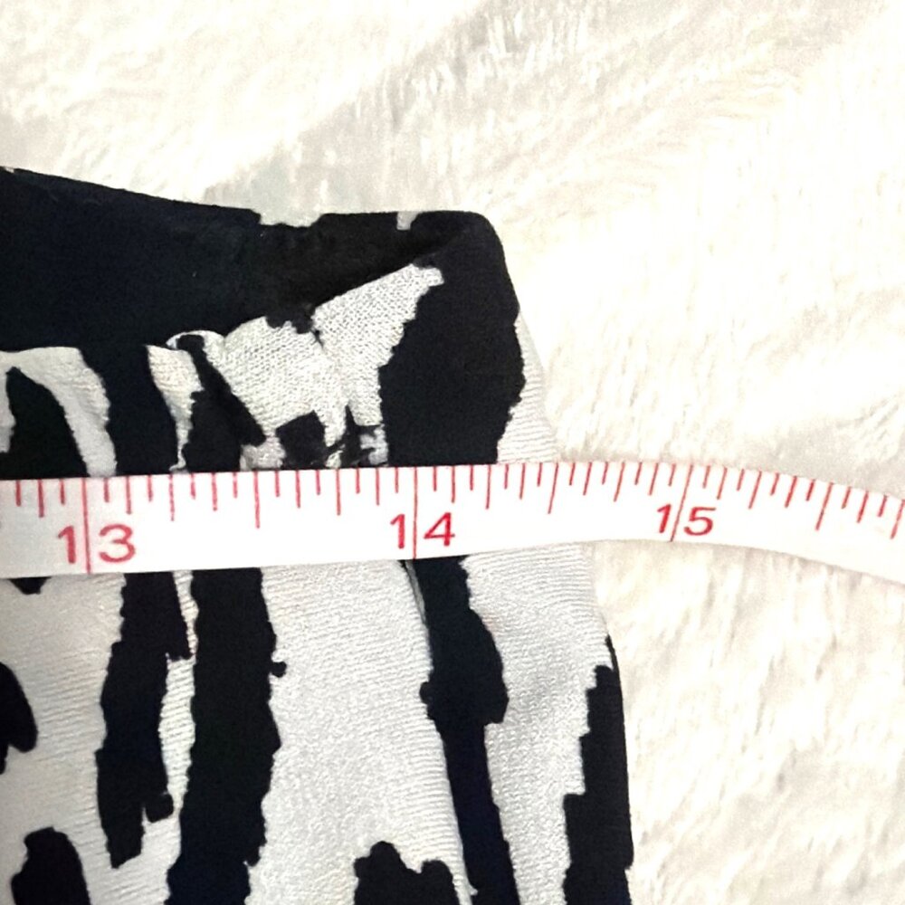 Saint Tropez West Black & White Tribal Print Halter Dress Size 6 - Picture 6 of 7